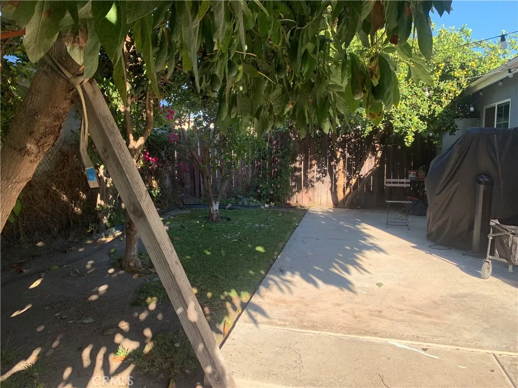 11218 Belhaven, Los Angeles, California 90059 home-pic-6